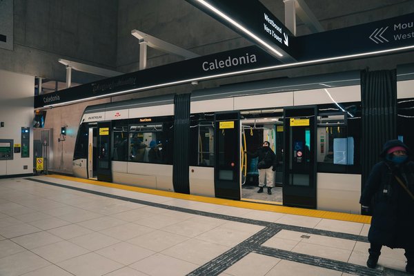 Voyager Écologiquement en Croisières Adultes : Conseils Pratiques pour Réduire Votre Empreinte Carbone